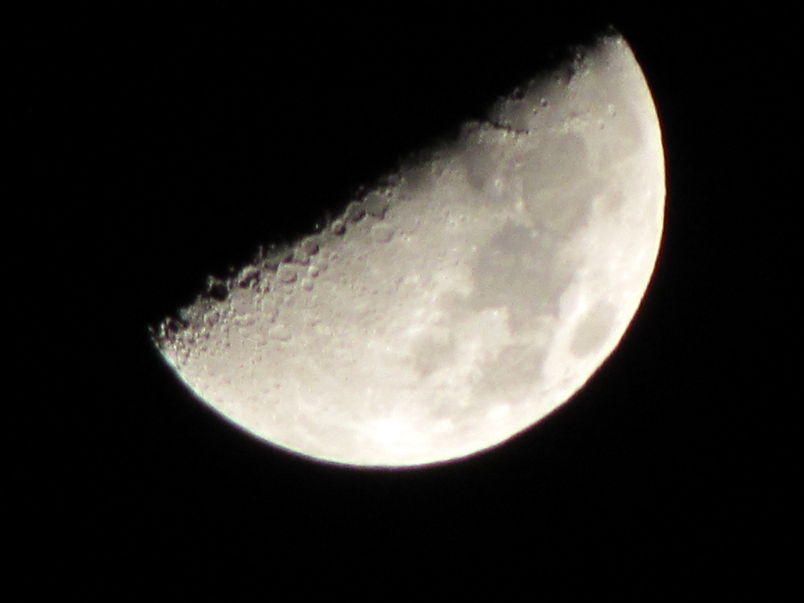 WX-300で撮影した月の写真